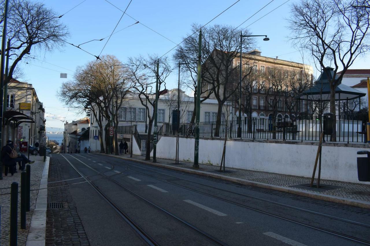 Elegant Riverview Apartment In Historical Lisboa Exterior foto