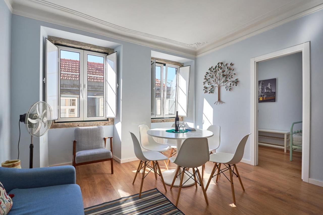 Elegant Riverview Apartment In Historical Lisboa Exterior foto