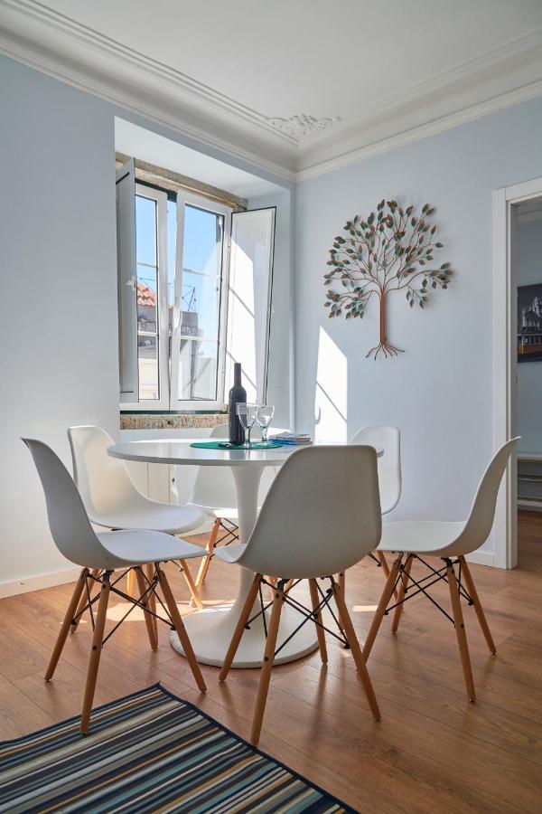 Elegant Riverview Apartment In Historical Lisboa Exterior foto