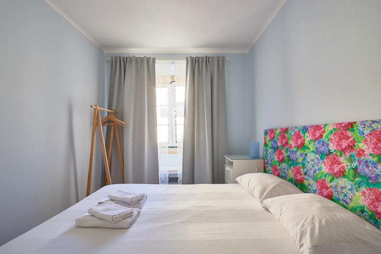 Elegant Riverview Apartment In Historical Lisboa Exterior foto