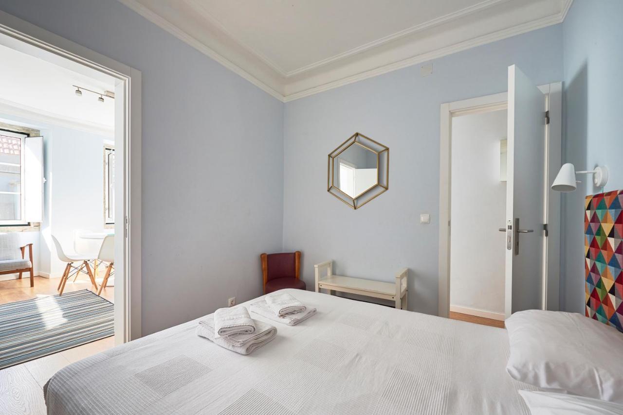 Elegant Riverview Apartment In Historical Lisboa Exterior foto