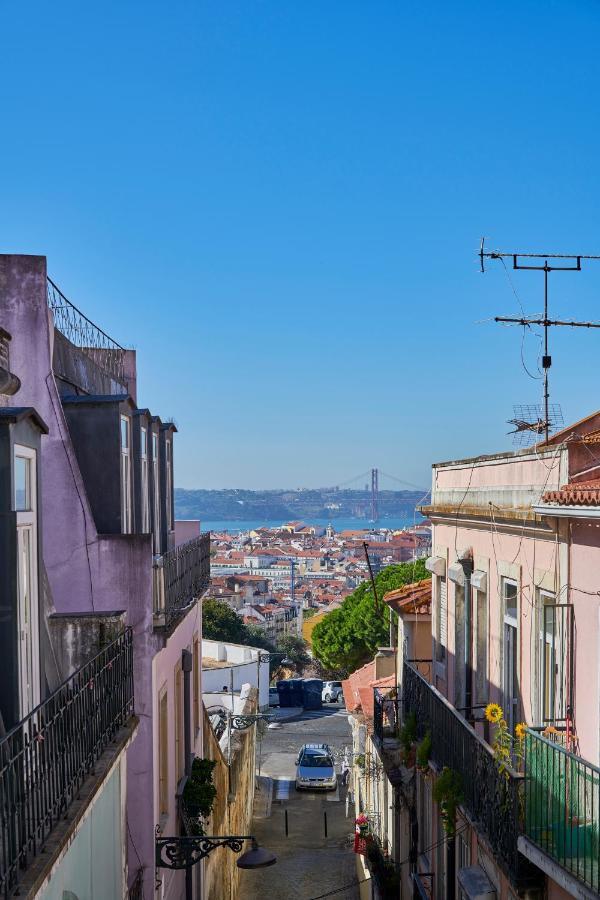 Elegant Riverview Apartment In Historical Lisboa Exterior foto