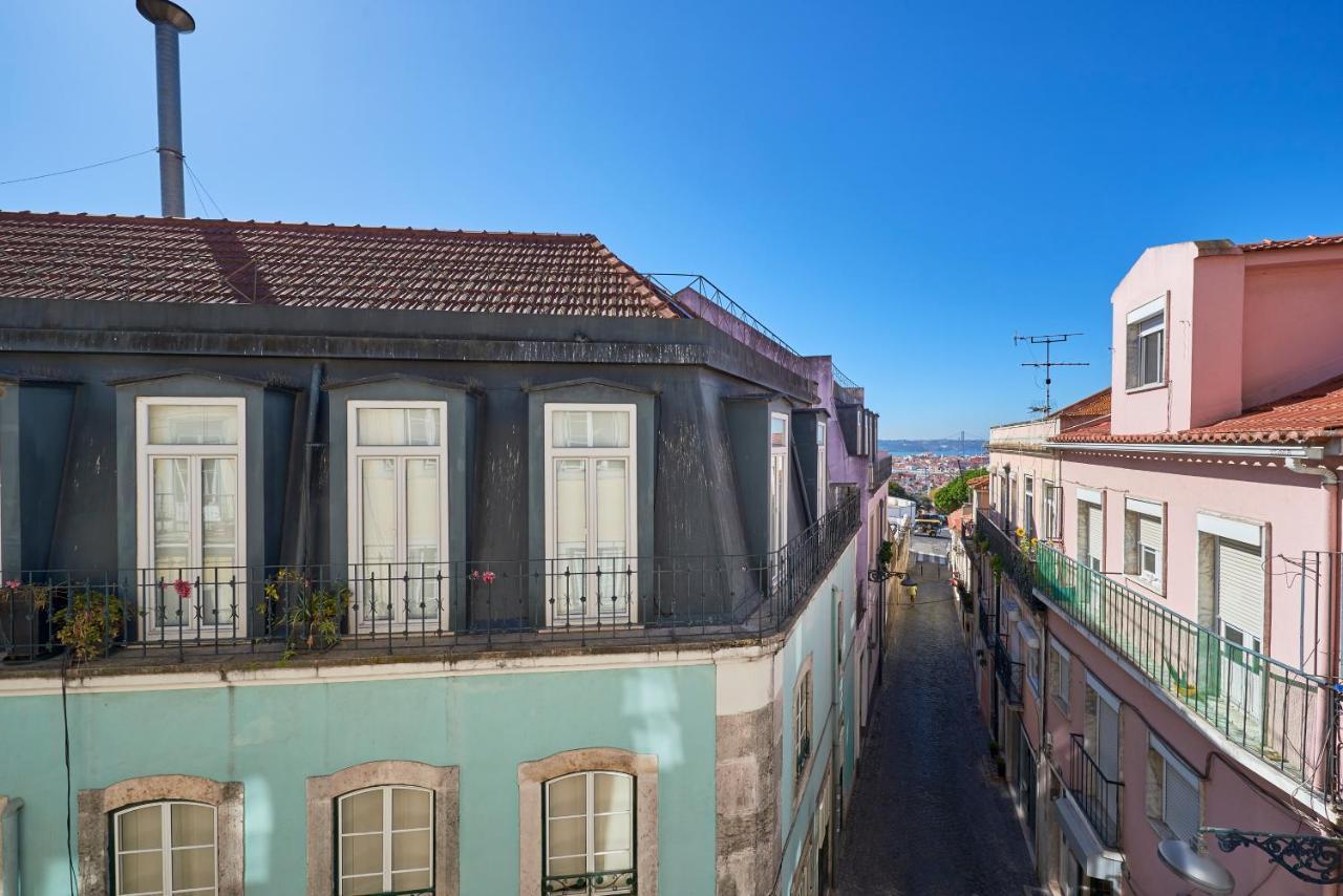 Elegant Riverview Apartment In Historical Lisboa Exterior foto